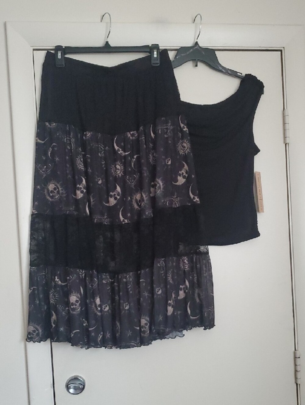 Hot Topic's Black Gold Celestial Skulls Midi Skirt with Moon Print - Picture 8 of 11